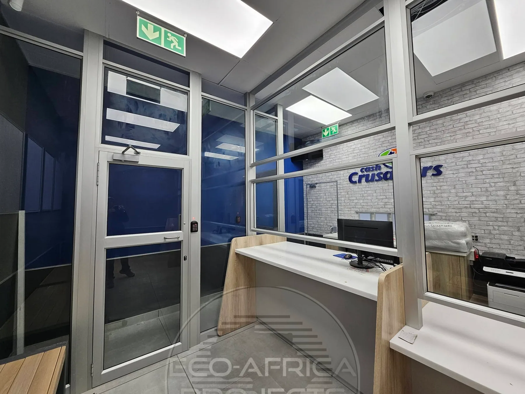 Aluminium glazed entrance and reception installation